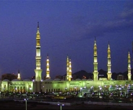 Menara Masjid dengan Arsitektur Unik dan Aneh